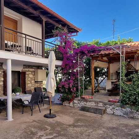 דירות אגיוס ניקולאוס Nikolaos House מראה חיצוני תמונה